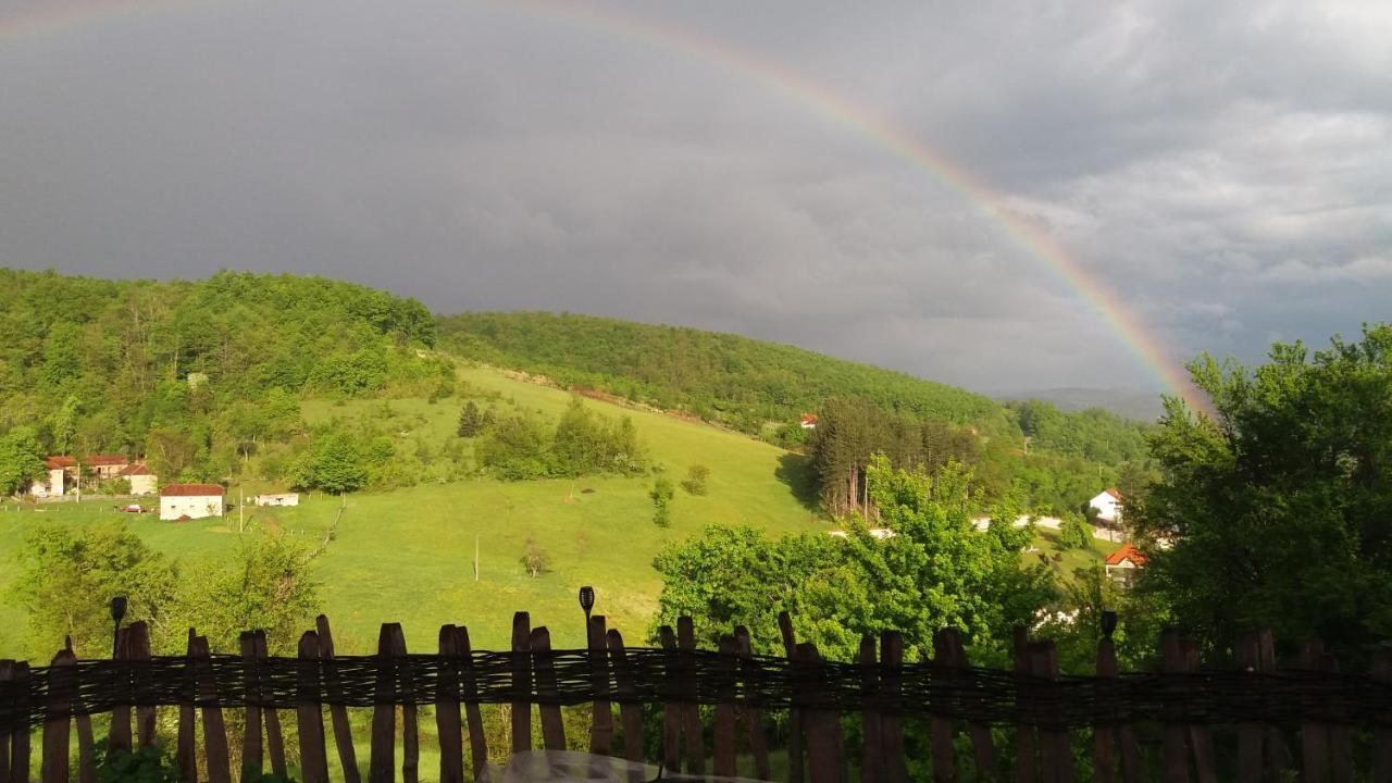 Bed and Breakfast Etno Selo Lelic Valjevo Esterno foto