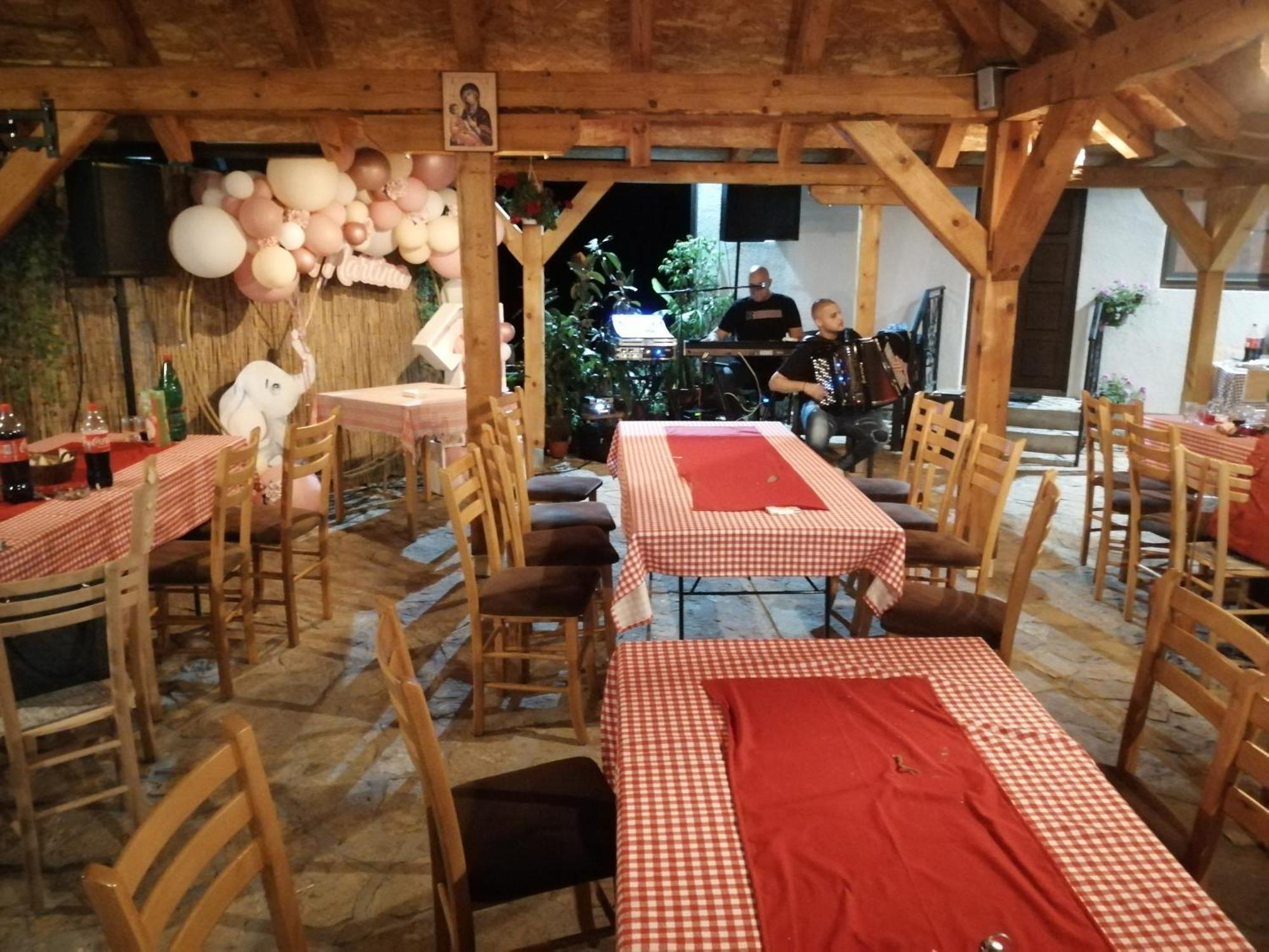 Bed and Breakfast Etno Selo Lelic Valjevo Esterno foto
