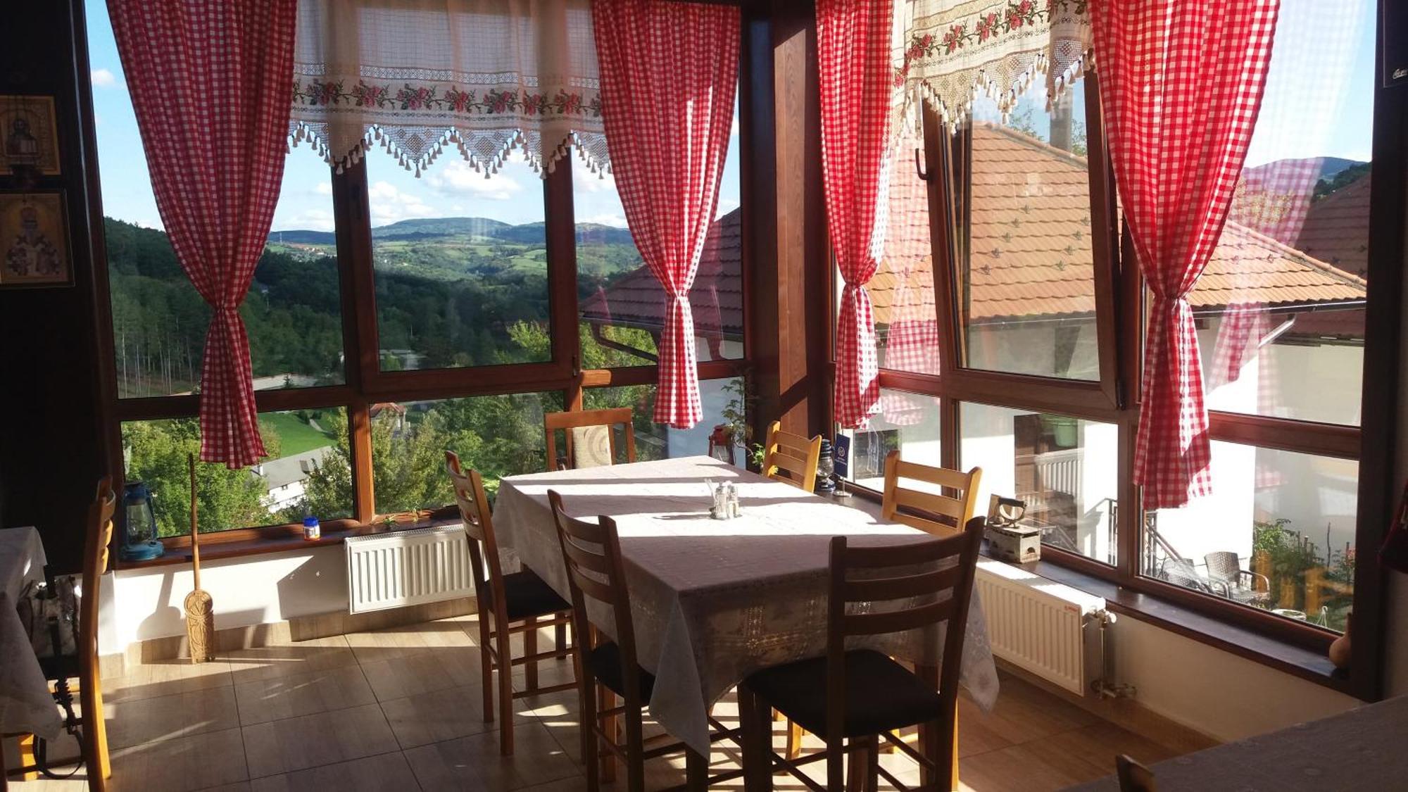 Bed and Breakfast Etno Selo Lelic Valjevo Esterno foto
