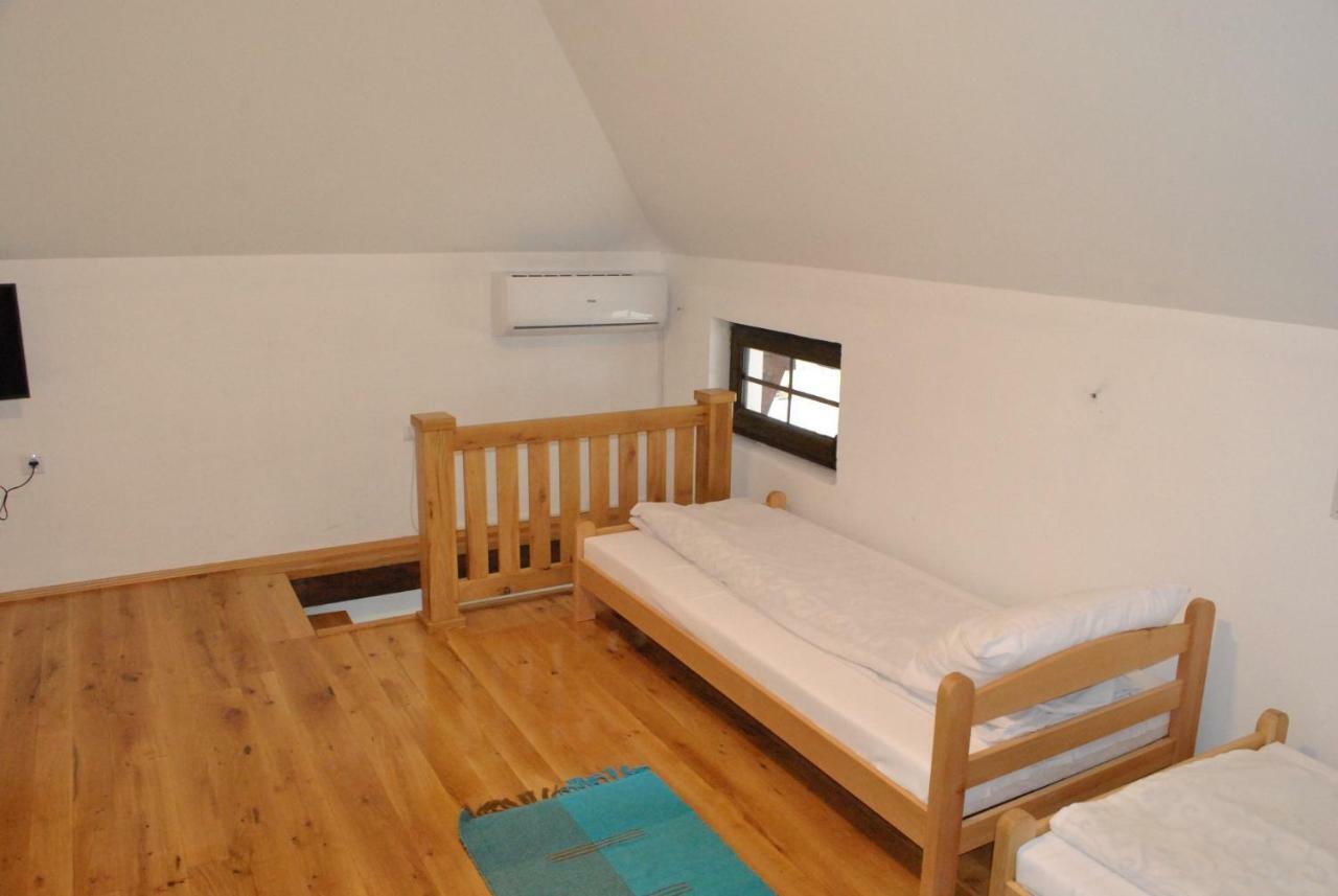 Bed and Breakfast Etno Selo Lelic Valjevo Esterno foto