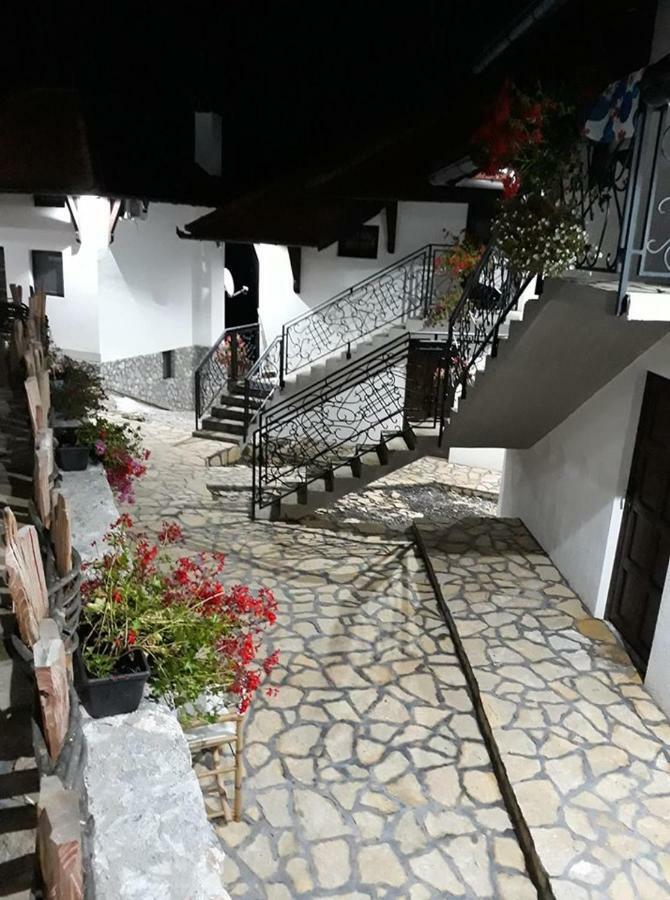 Bed and Breakfast Etno Selo Lelic Valjevo Esterno foto